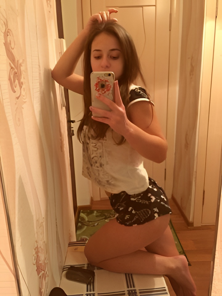 Гелена привлекальеная девушка из Прокопьевска цена от 2000 руб