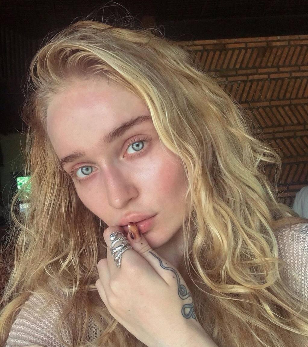 Яночка привлекальеная девушка из Прокопьевска цена от 4000 руб