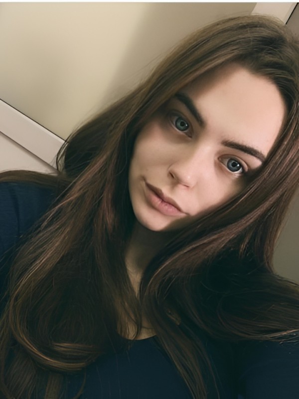 Анюта привлекательная девушка из Прокопьевска цена от 2500 руб