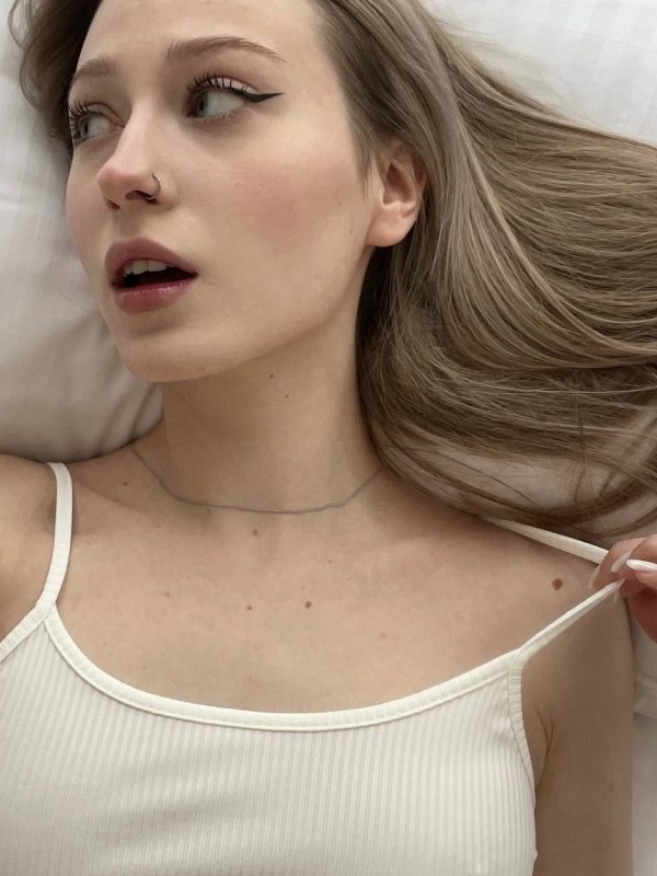 Юлия привлекательная девушка из Прокопьевска цена от 3000 руб