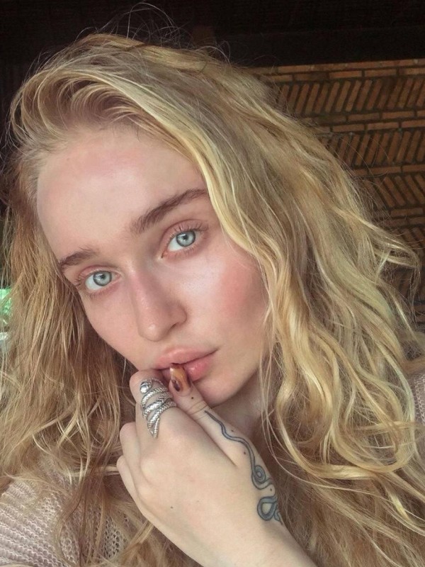 Яночка привлекательная девушка из Прокопьевска цена от 4000 руб